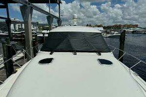 2010 Tiara Yachts 5800 Sovran thumbnail 105