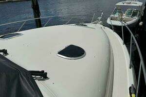 2010 Tiara Yachts 5800 Sovran thumbnail 101