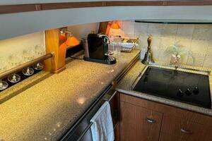 2010 Tiara Yachts 5800 Sovran thumbnail 54