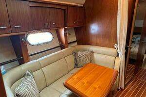 2010 Tiara Yachts 5800 Sovran thumbnail 59