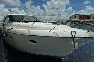 2010 Tiara Yachts 5800 Sovran thumbnail 100