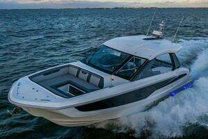 2022 Galeon 325 GTO thumbnail 13