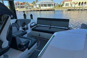 2022 Galeon 325 GTO thumbnail 50