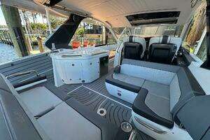 2022 Galeon 325 GTO thumbnail 42