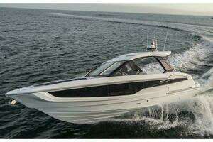 2022 Galeon 325 GTO thumbnail 10