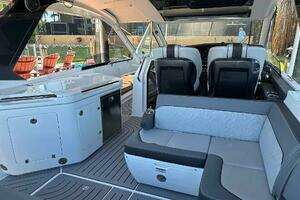 2022 Galeon 325 GTO thumbnail 49