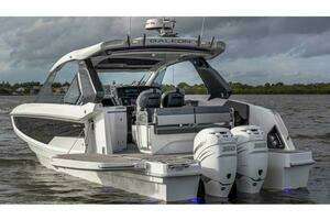 2022 Galeon 325 GTO thumbnail 14