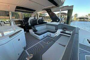 2022 Galeon 325 GTO thumbnail 41