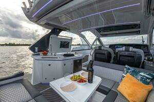 2022 Galeon 325 GTO thumbnail 15
