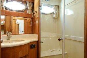 2005 Ocean Alexander 58 Motor Yacht thumbnail 14