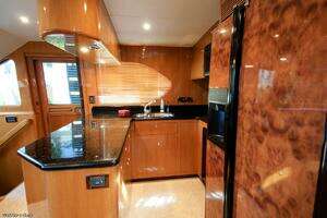 2005 Ocean Alexander 58 Motor Yacht thumbnail 12