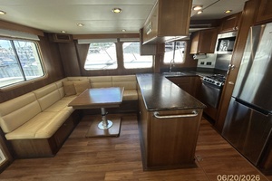 45' Northwest salon port