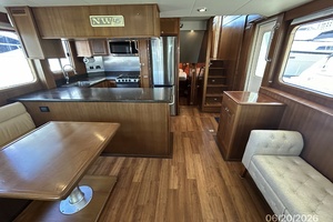 45' Northwest salon forward