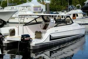 HULL 009 39ft Gemini Yacht For Sale