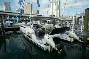 HULL 009 39ft Gemini Yacht For Sale