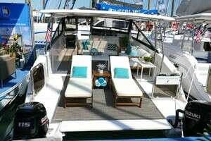 HULL 009 39ft Gemini Yacht For Sale