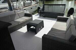 HULL 009 39ft Gemini Yacht For Sale