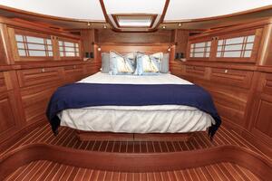Freedom 66ft Sabre Yacht For Sale