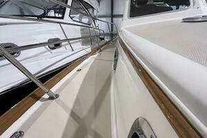 2011 Sabre 40 Sedan thumbnail 65
