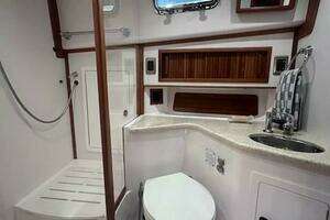 2011 Sabre 40 Sedan thumbnail 33