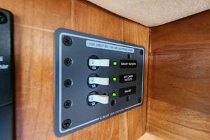 24 Interior Galley Electrical