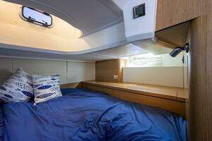 2015 Beneteau 38 GT thumbnail 10