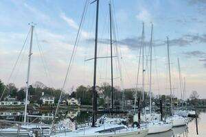  2017 Dehler 42c Yacht For Sale in Mamaroneck NY