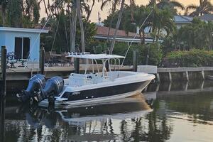 32ft Intrepid Yacht For Sale