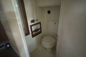 2006 Sea Ray 40 Motoryacht thumbnail 39