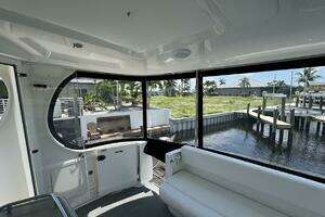 2006 Sea Ray 40 Motoryacht thumbnail 21
