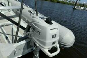 70 2005 Sabreline 47 Tender 2