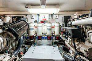 2005 Hatteras 50 Convertible thumbnail 36