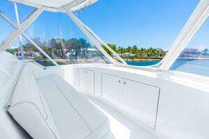 2005 Hatteras 50 Convertible thumbnail 33