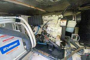 2004 Sea Ray 480 Sedan Bridge thumbnail 51