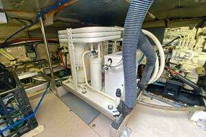 2004 Sea Ray 480 Sedan Bridge thumbnail 58
