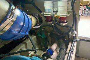 2004 Sea Ray 480 Sedan Bridge thumbnail 61