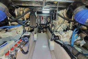 2004 Sea Ray 480 Sedan Bridge thumbnail 54