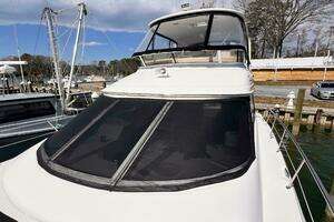 2004 Sea Ray 480 Sedan Bridge thumbnail 7