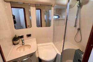 2004 Sea Ray 480 Sedan Bridge thumbnail 19