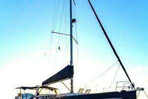 2012 Beneteau Oceanis thumbnail 4