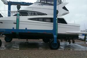 36ft Carver Yacht For Sale