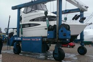 36ft Carver Yacht For Sale