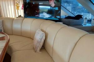36ft Carver Yacht For Sale