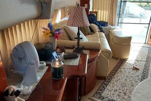 36ft Carver Yacht For Sale