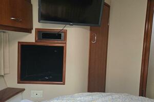 36ft Carver Yacht For Sale