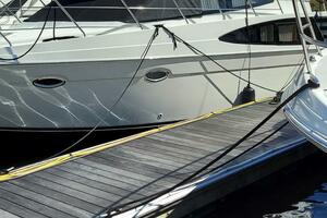 36ft Carver Yacht For Sale