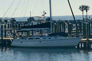 1991 Catalina 42 MKI thumbnail 72