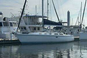 1991 Catalina 42 MKI thumbnail 2