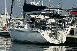 1991 Catalina 42 MKI thumbnail 3