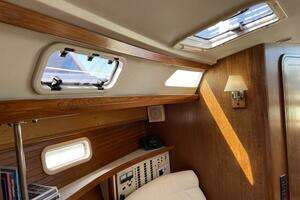 1991 Catalina 42 MKI thumbnail 21